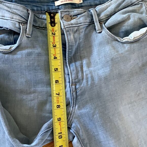 Levi’s Jeans Light Washed Mid Rise Skinny straight leg size 31 - Picture 8 of 11